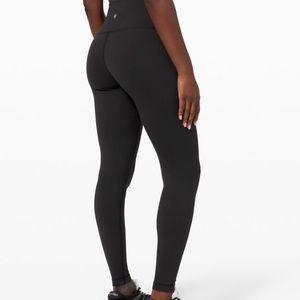 black lululemon leggings